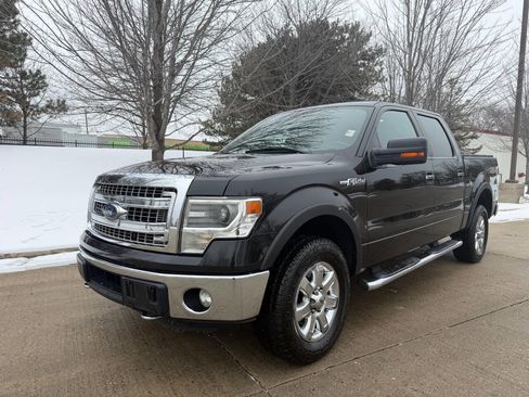 Used 2014 Ford F150 XLT w/ Equipment Group 302A Luxury image 9