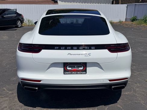 Used 2017 Porsche Panamera 4 AWD/4WD image 5