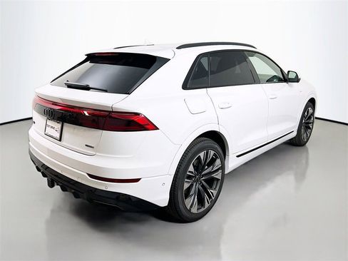 New 2026 Audi Q8 Premium Plus image 7