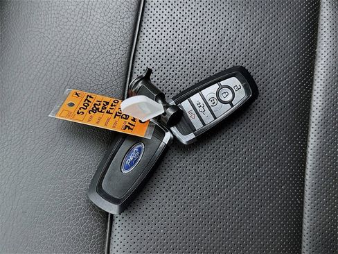 Used 2022 GMC Yukon Denali image 36