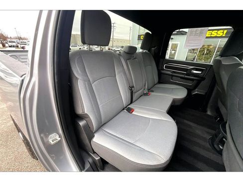 Used 2024 RAM 2500 Big Horn image 30