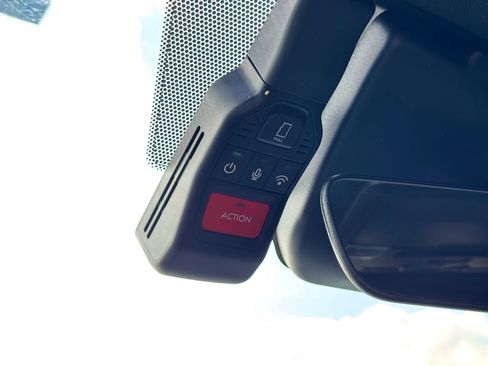 Used 2024 Toyota Tacoma TRD Off-Road image 31