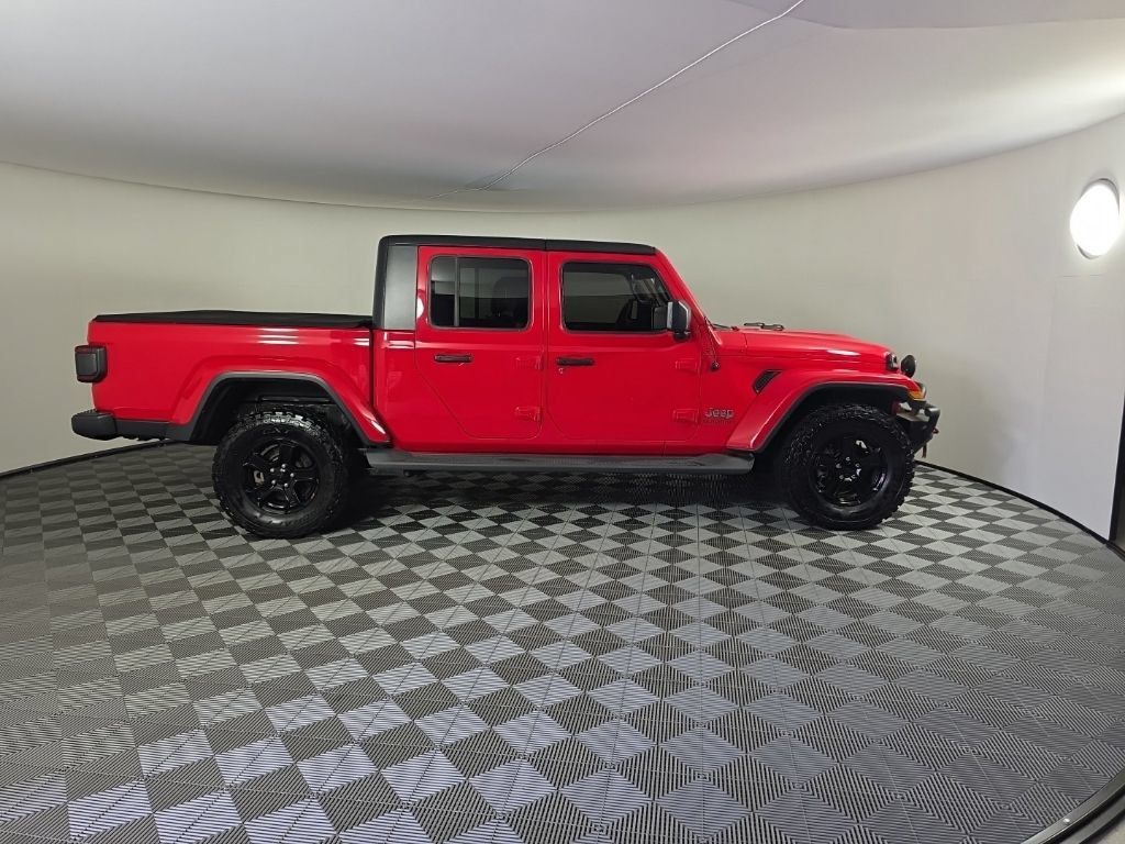 Used 2020 Jeep Gladiator Overland AWD/4WD image 6