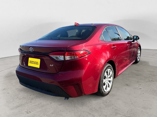 Used 2024 Toyota Corolla LE FWD image 5