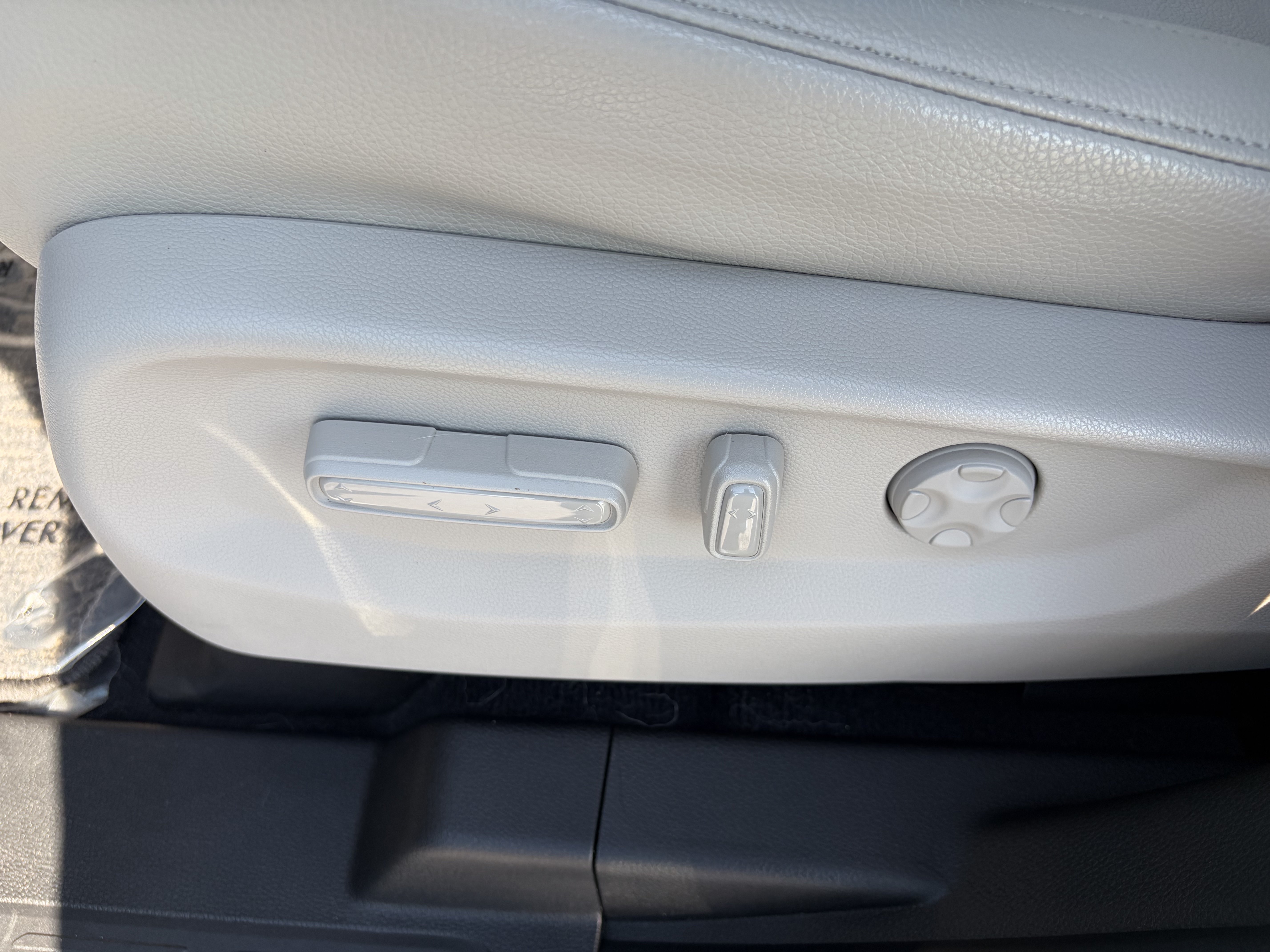 Used 2026 Honda Odyssey EX-L image 12