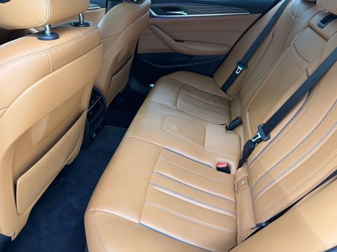 Used 2019 BMW 530i xDrive w/ M Sport Package AWD/4WD image 23