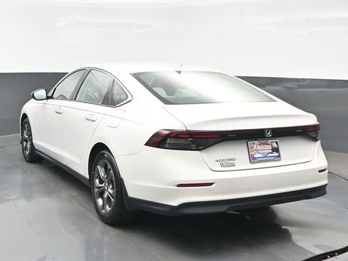 Used 2023 Honda Accord EX image 4
