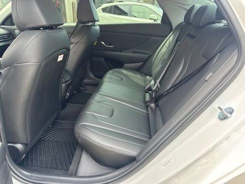 Used 2026 Hyundai Elantra Limited FWD image 11