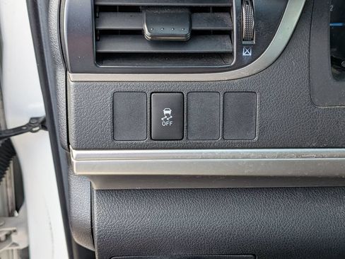 Used 2012 Toyota Camry SE FWD image 34