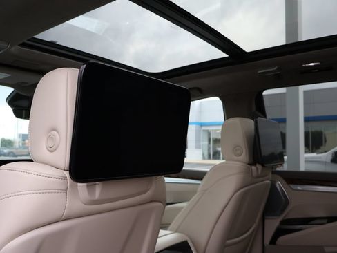 Used 2025 Cadillac Escalade Sport Platinum AWD/4WD image 39