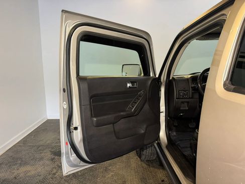Used 2008 HUMMER H3 Luxury AWD/4WD image 7