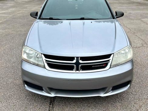 Used 2013 Dodge Avenger SE image 28