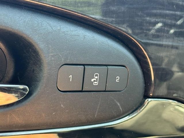 Used 2017 Buick Enclave Leather AWD/4WD image 16