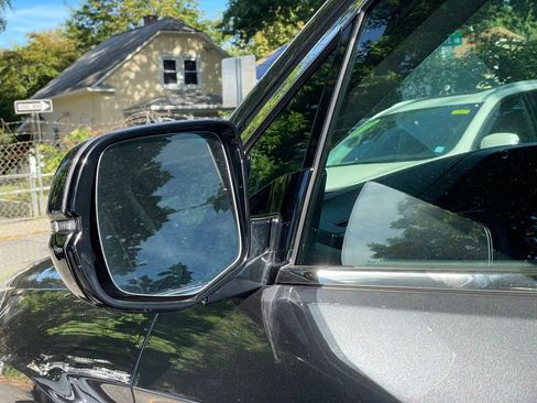 Used 2022 Honda Pilot Elite image 31