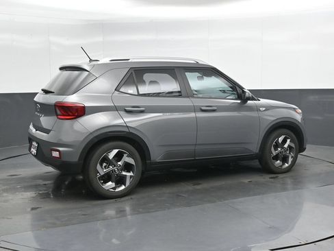 Certified 2023 Hyundai Venue SEL FWD image 3