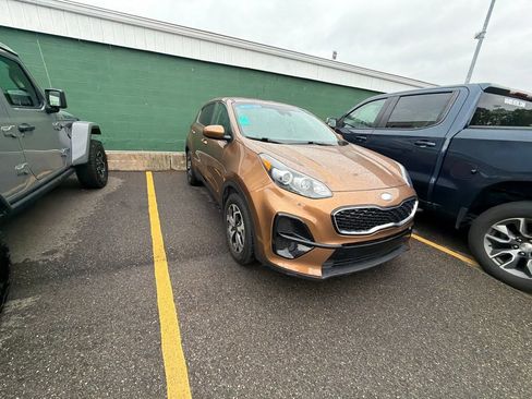 Used 2021 Kia Sportage LX FWD image 5