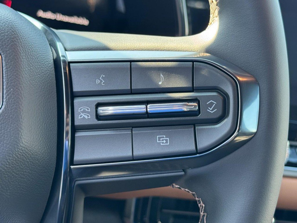 New 2026 GMC Canyon AT4 AWD/4WD image 16