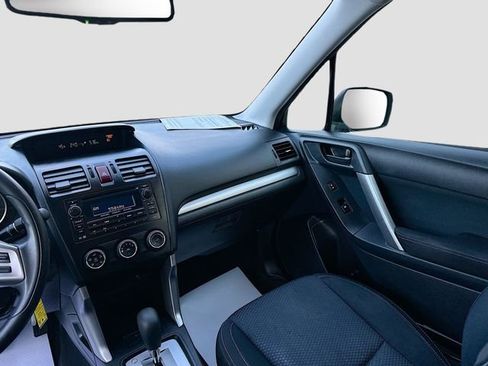 Used 2014 Subaru Forester 2.5i AWD/4WD image 21
