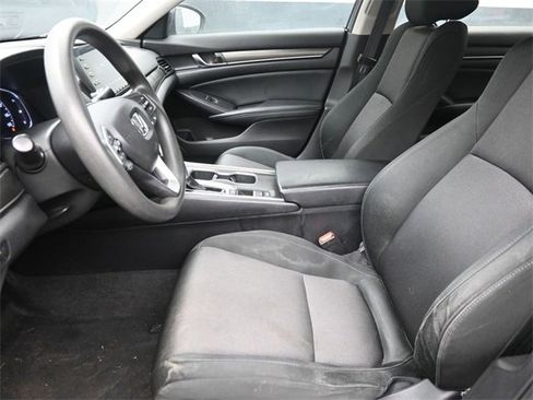 Used 2018 Honda Accord LX image 17