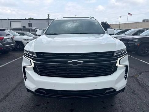 Used 2021 Chevrolet Tahoe RST w/ Luxury Package AWD/4WD image 2