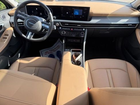 Used 2025 Hyundai Sonata Limited FWD image 13