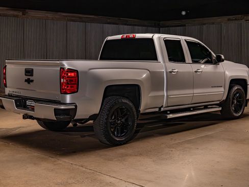 Used 2018 Chevrolet Silverado 1500 LT w/ All Star Edition AWD/4WD image 9