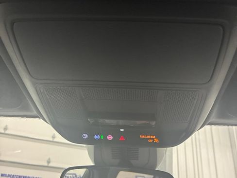 Used 2026 Chevrolet Equinox LT AWD/4WD image 30