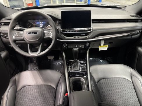 New 2026 Jeep Compass Latitude AWD/4WD image 11