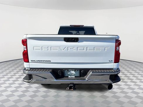 Used 2023 Chevrolet Silverado 2500 LT AWD/4WD image 6