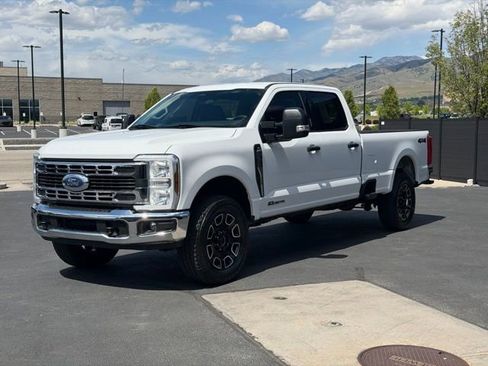 Used 2024 Ford F350 XLT w/ Camper Package AWD/4WD image 24