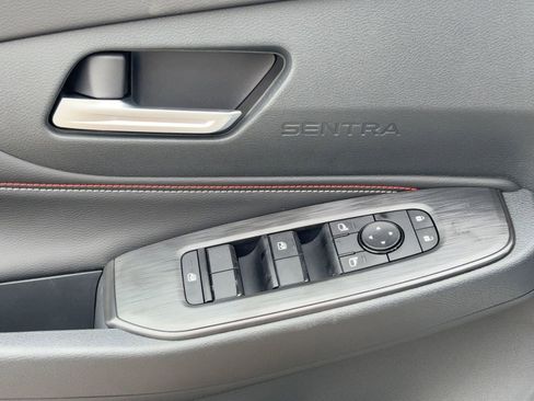 New 2026 Nissan Sentra SR w/ Floor Mat Package FWD image 20
