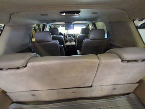 Used 2019 GMC Yukon XL SLT w/ Premium Edition image 34