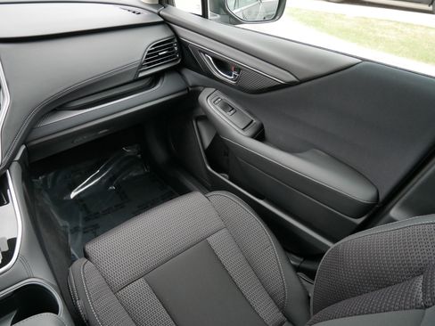 Certified 2025 Subaru Outback Premium AWD/4WD image 11