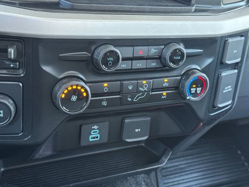 New 2025 Ford F250 XL w/ XL Chrome Package image 20