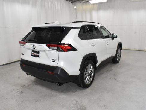 Used 2024 Toyota RAV4 XLE Premium image 5