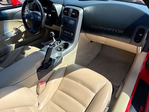 Used 2006 Chevrolet Corvette Coupe w/ Preferred Equipment Group RWD image 26
