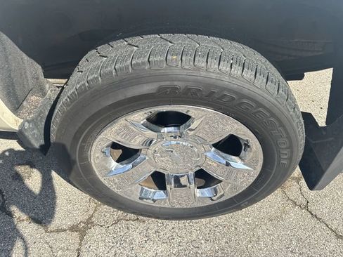 Used 2014 Chevrolet Silverado 1500 LTZ Z71 image 30