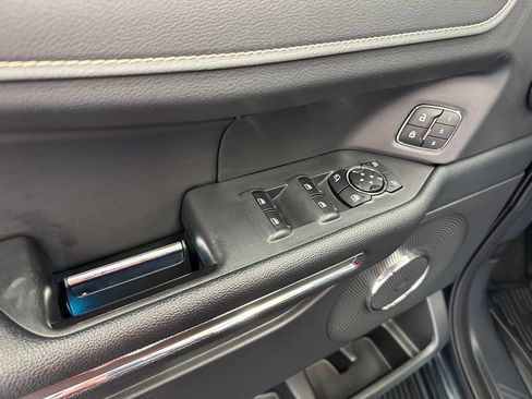 Used 2024 Ford Expedition XLT AWD/4WD image 35
