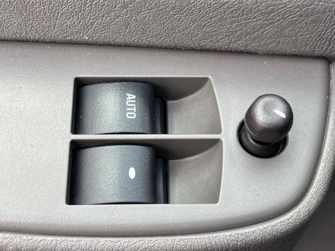 Used 2021 Chevrolet Express 2500 Extended w/ Driver Convenience Package image 29