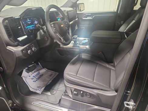 New 2026 Chevrolet Silverado 1500 LTZ w/ LTZ Premium Package image 12