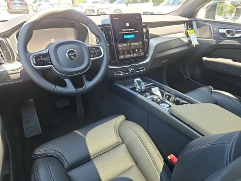 New 2026 Volvo XC60 B5 Ultra w/ Protection Package Premier AWD/4WD image 3