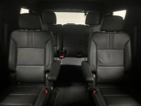 Used 2024 Chevrolet Tahoe RST w/ RST Performance Edition AWD/4WD image 17