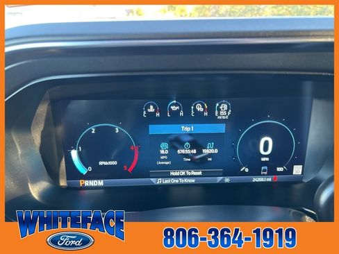 Used 2023 Ford F350 Platinum w/ FX4 Off-Road Package image 23