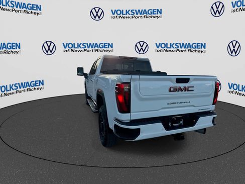 Used 2025 GMC Sierra 3500 Denali w/ Denali Reserve Package AWD/4WD image 12