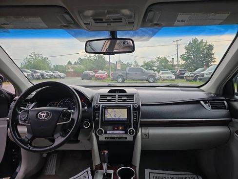 Used 2012 Toyota Camry XLE image 13