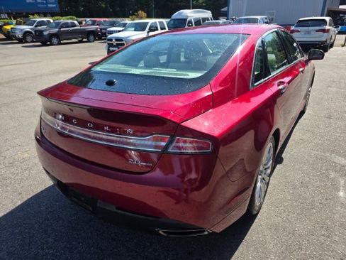 Used 2013 Lincoln MKZ FWD image 5