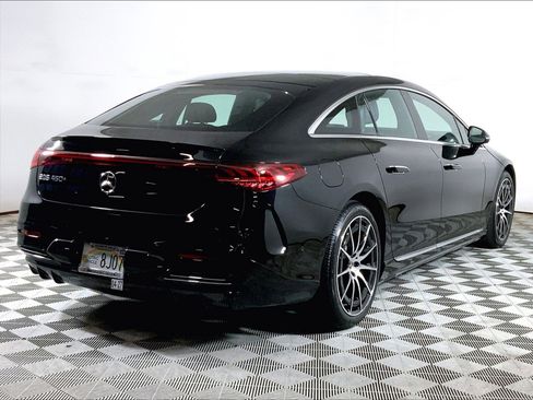 Used 2022 Mercedes-Benz EQS 450+ Sedan image 9
