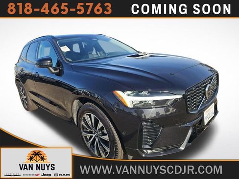 Used 2025 Volvo XC60 B5 Plus AWD/4WD image 1