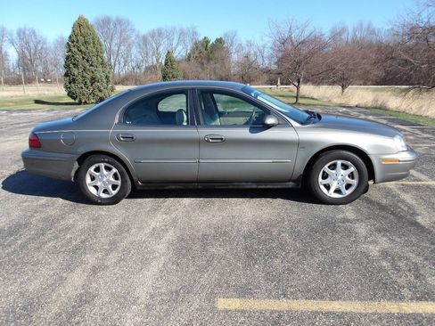 Used 2002 Mercury Sable LS Premium image 2