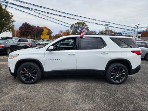 Used 2021 Chevrolet Traverse RS w/ LPO, Floor Liner Package image 2